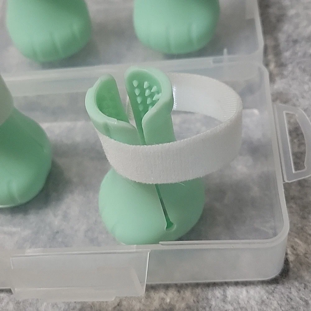 Host pick 😻 Silicone Anti-Scratch Cat Shoes NIP